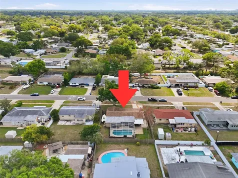 5665 34th Avenue N St Petersburg FL 33710