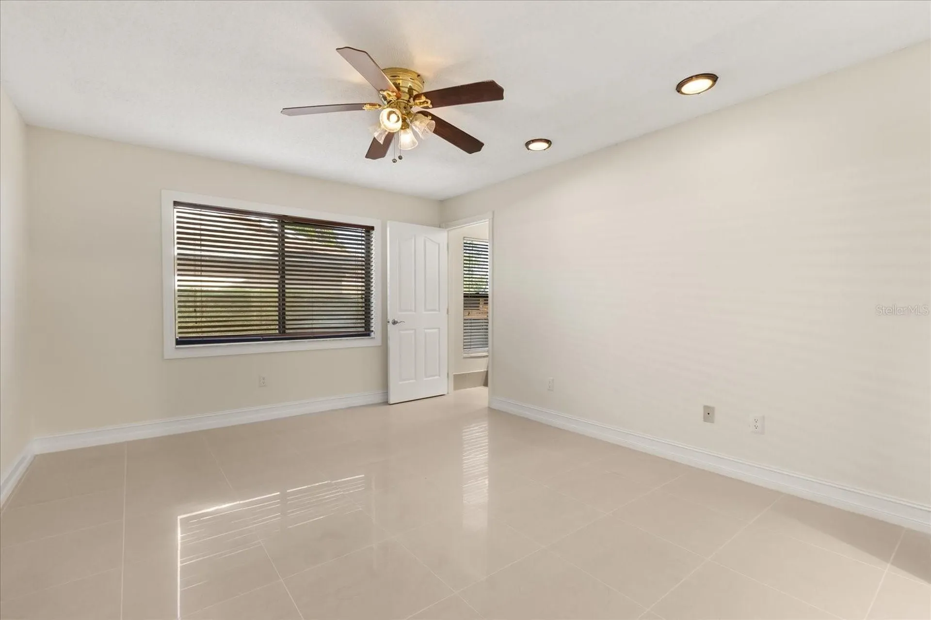 5332 Dorrington Lane Orlando FL 32821