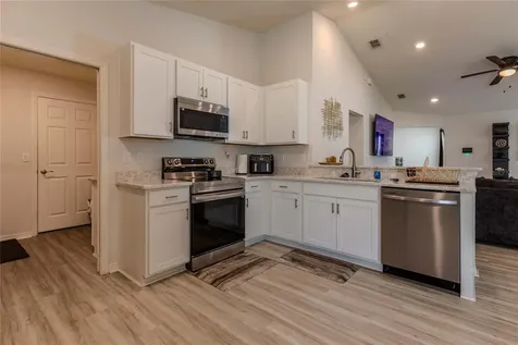 6896 Pebblebrooke Way Zephyrhills FL 33541