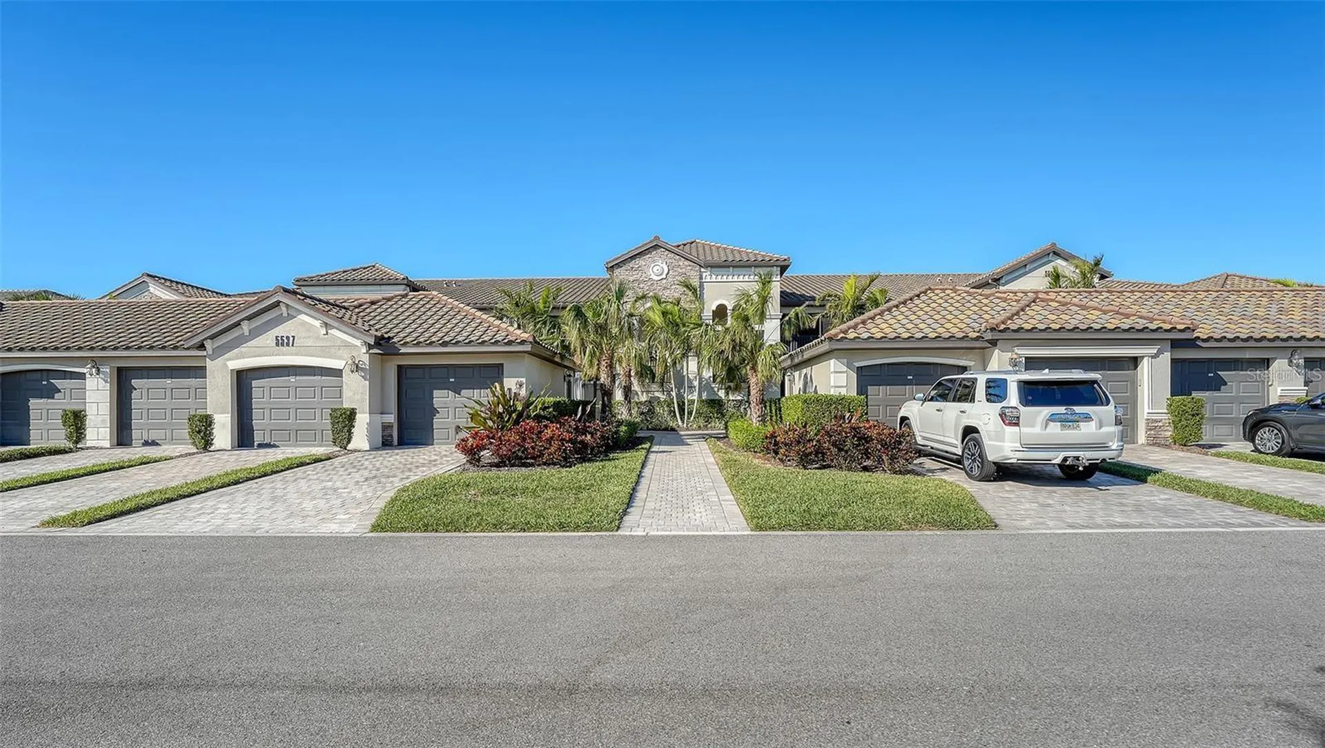 5537 Palmer Circle Bradenton FL 34211