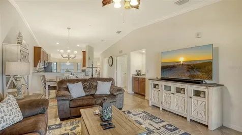 5537 Palmer Circle Bradenton FL 34211