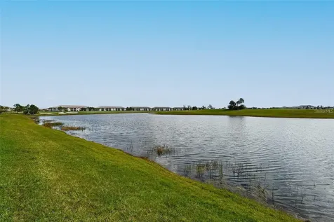 5537 Palmer Circle Bradenton FL 34211