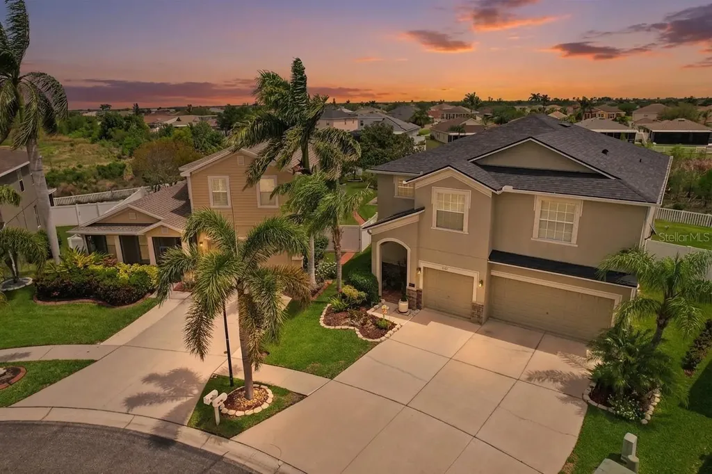537 Vista Ridge Drive Ruskin FL 33570