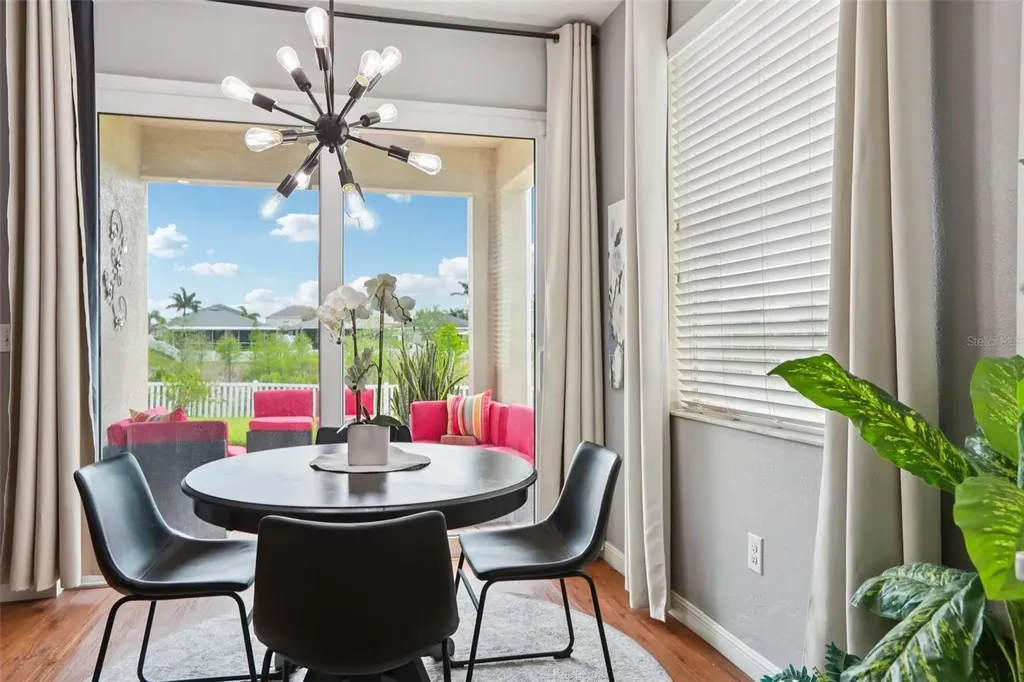 537 Vista Ridge Drive Ruskin FL 33570