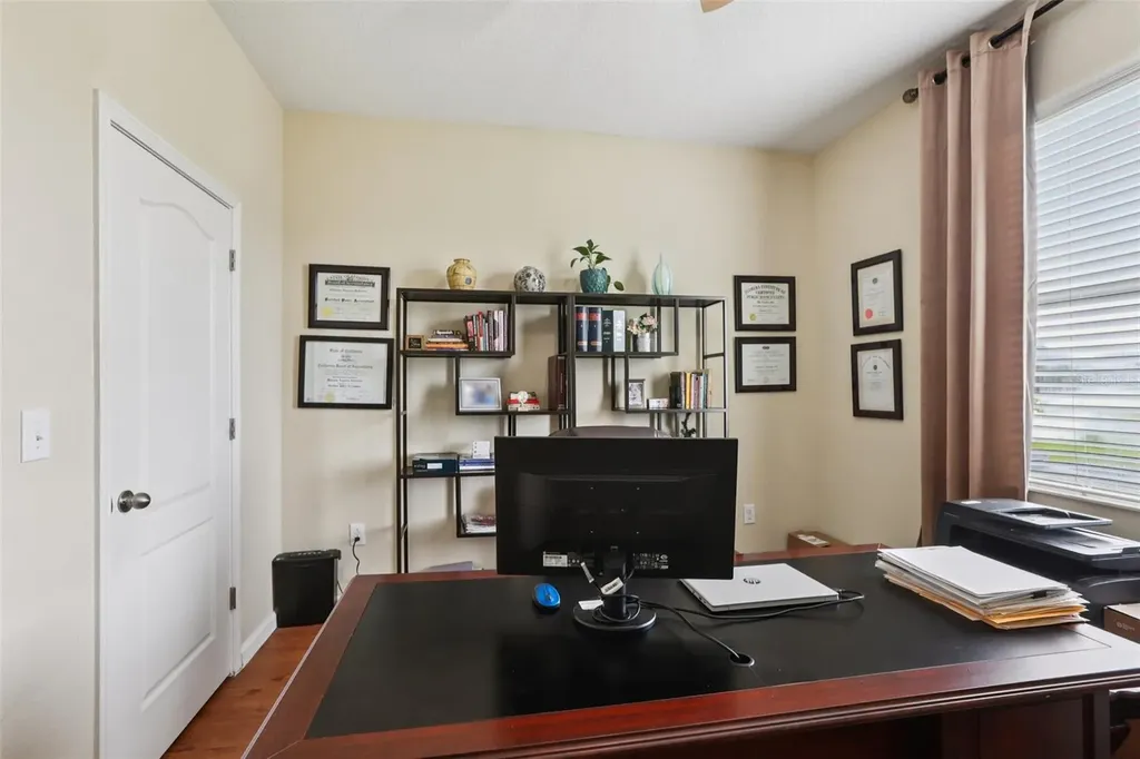 537 Vista Ridge Drive Ruskin FL 33570