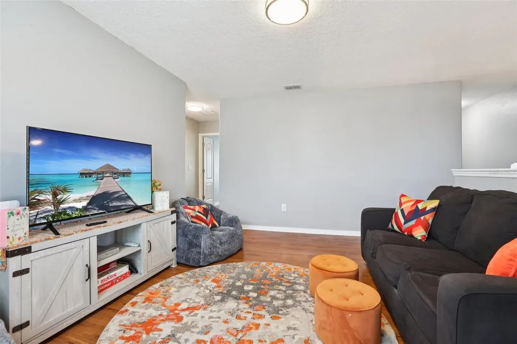 537 Vista Ridge Drive Ruskin FL 33570