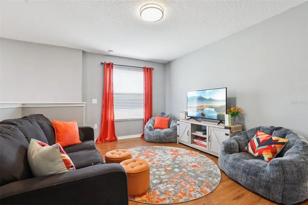 537 Vista Ridge Drive Ruskin FL 33570