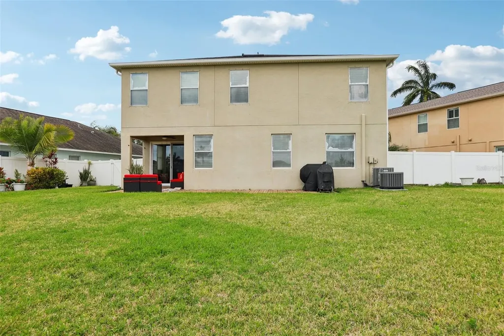 537 Vista Ridge Drive Ruskin FL 33570
