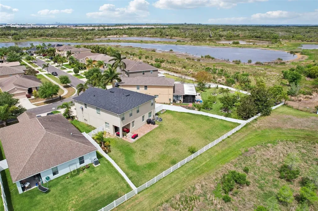 537 Vista Ridge Drive Ruskin FL 33570