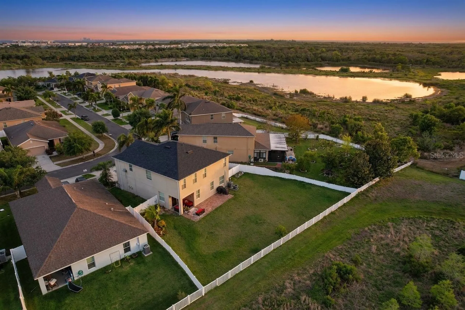 537 Vista Ridge Drive Ruskin FL 33570