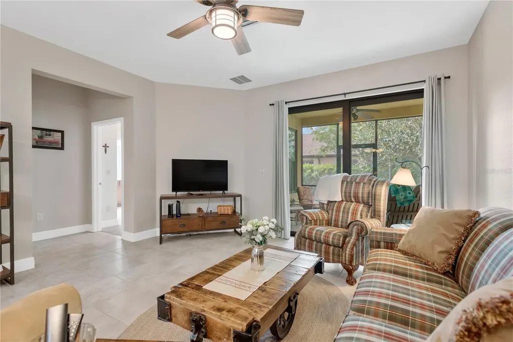 320 Bluewater Falls Court Apollo Beach FL 33572