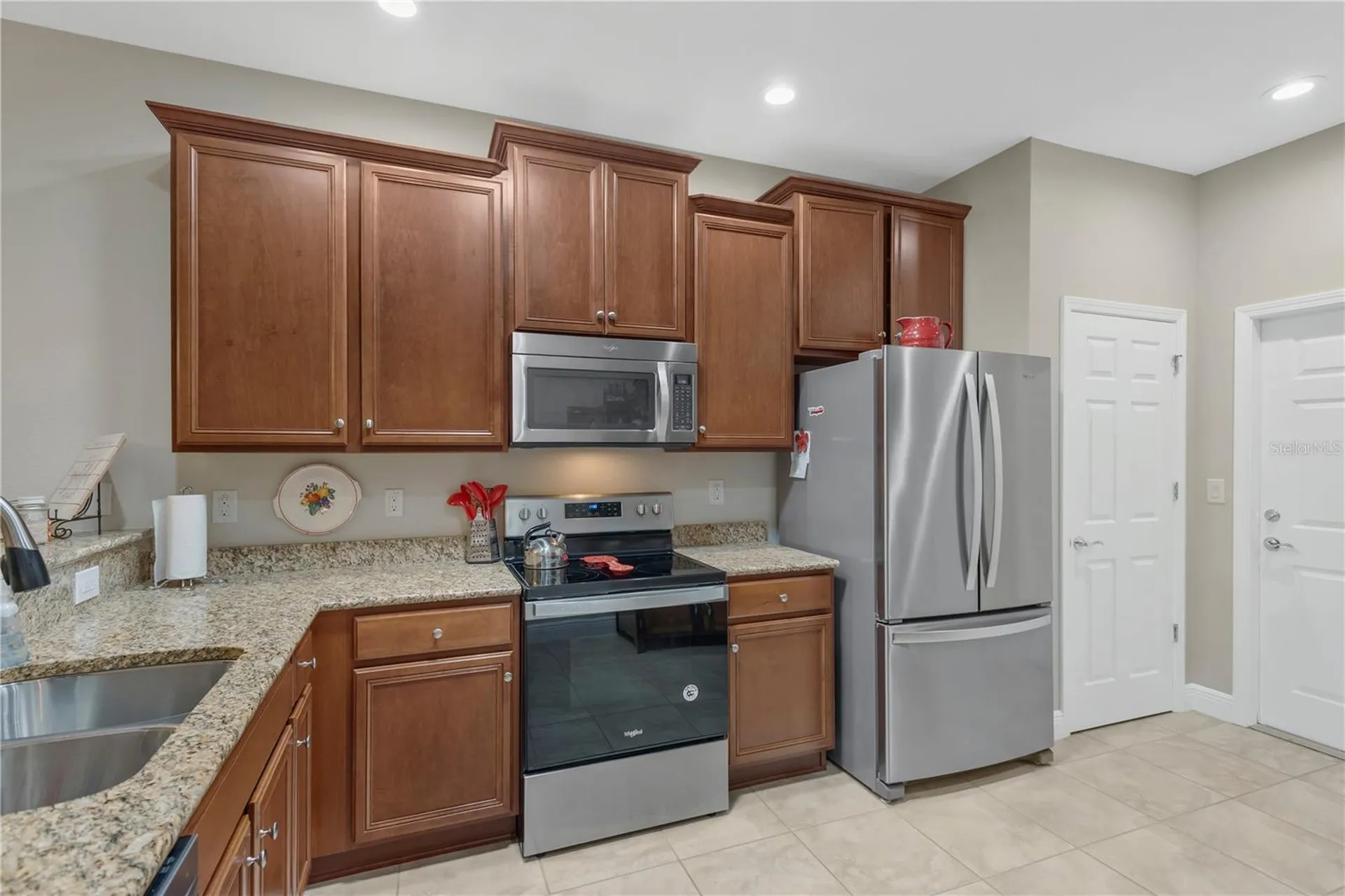 320 Bluewater Falls Court Apollo Beach FL 33572