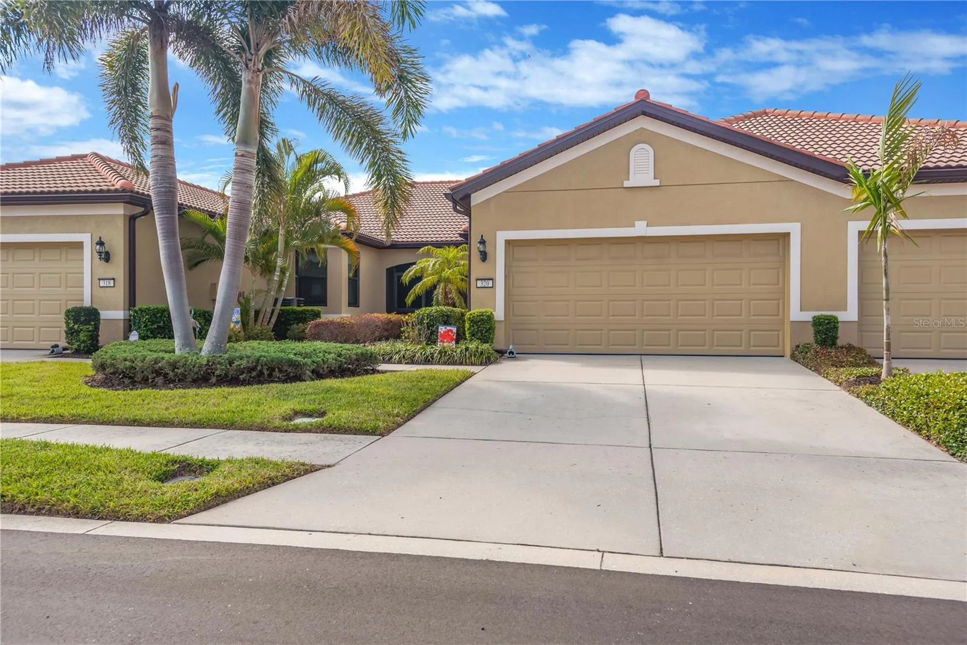 320 Bluewater Falls Court Apollo Beach FL 33572