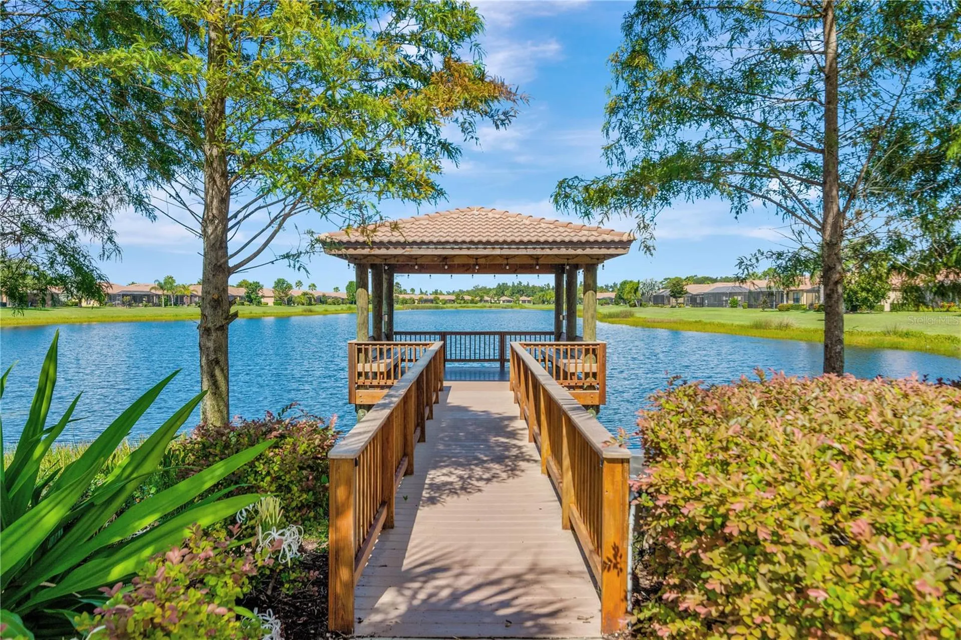 320 Bluewater Falls Court Apollo Beach FL 33572
