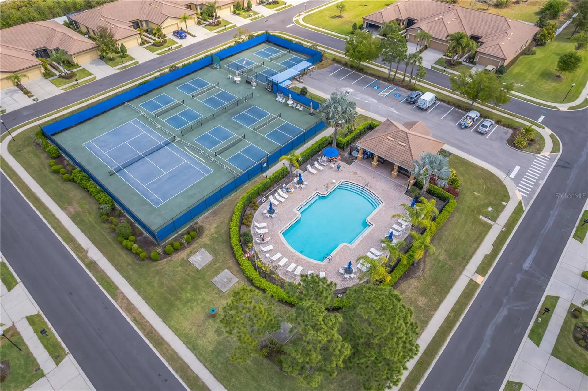 320 Bluewater Falls Court Apollo Beach FL 33572