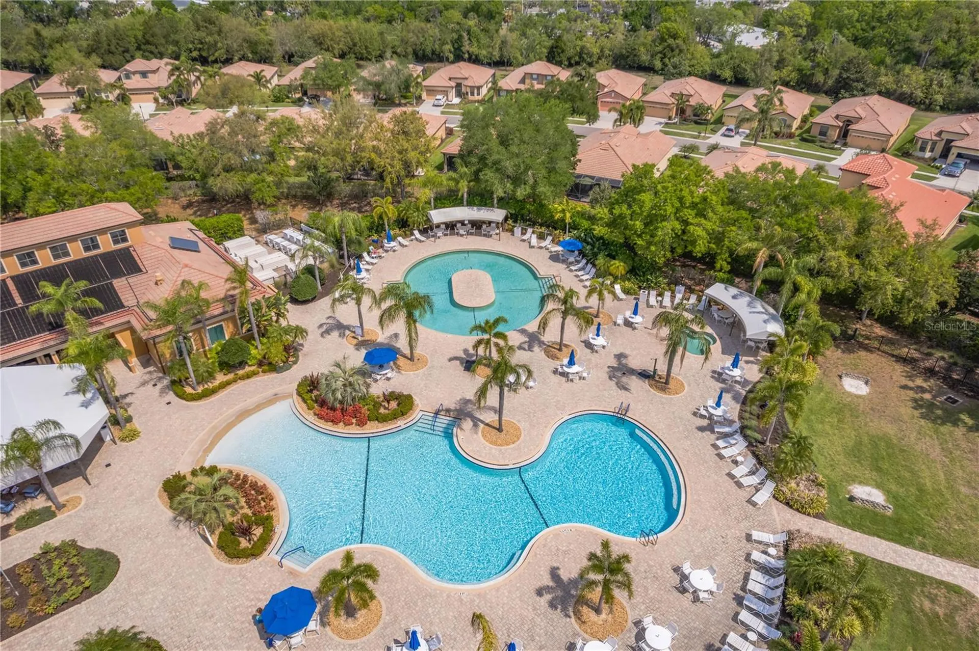 320 Bluewater Falls Court Apollo Beach FL 33572