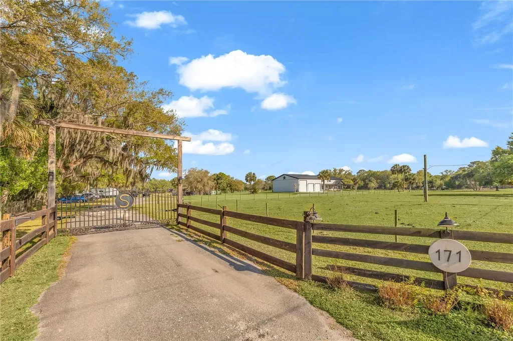 171 River Oaks Drive Osteen FL 32764