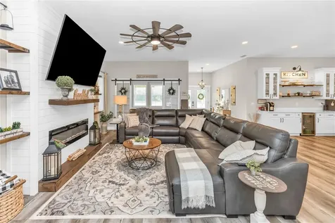 171 River Oaks Drive Osteen FL 32764