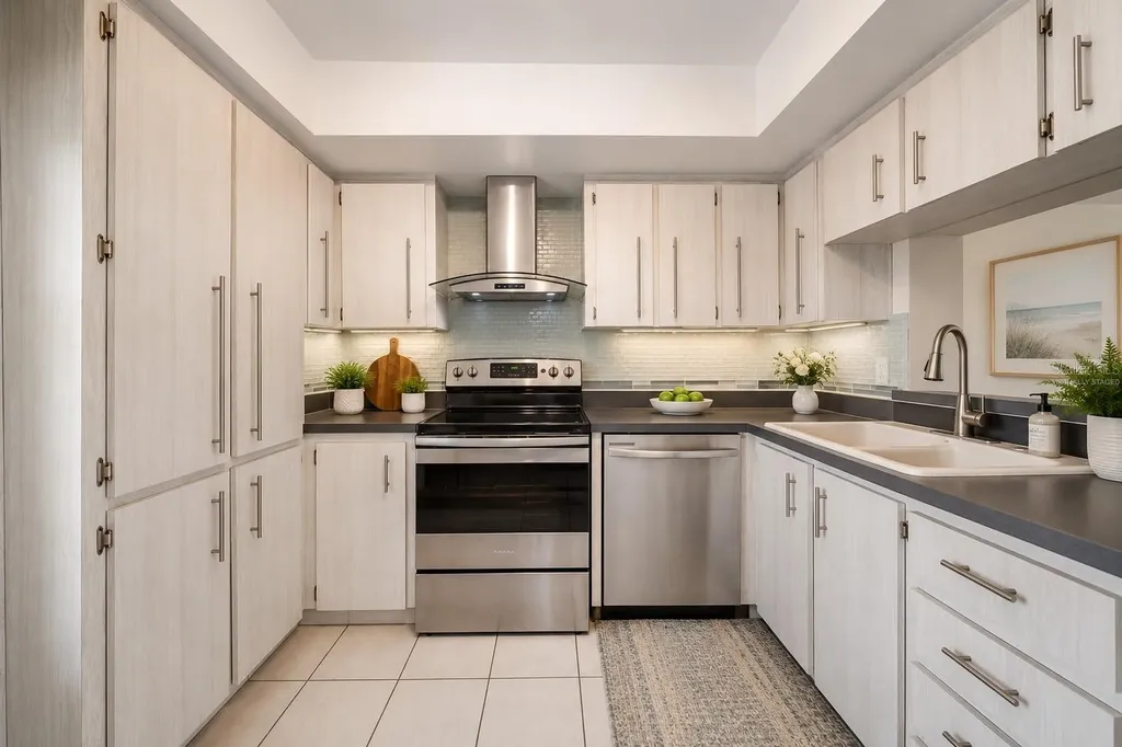 2621 Cove Cay Drive Clearwater FL 33760