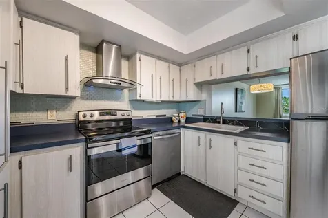 2621 Cove Cay Drive Clearwater FL 33760