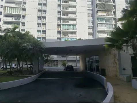 6400 Av Isla Verde Cond. Los Pinos Oeste Carolina PR 00979