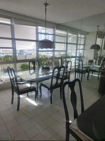 6400 Av Isla Verde Cond. Los Pinos Oeste Carolina PR 00979