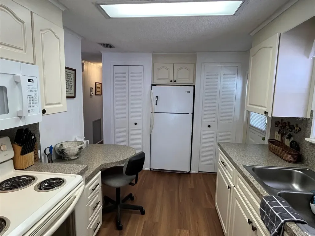 803 Jolanda Circle Venice FL 34285