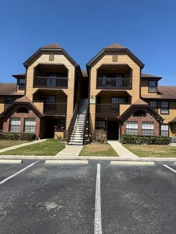 365 Forestway Circle Altamonte Springs FL 32701