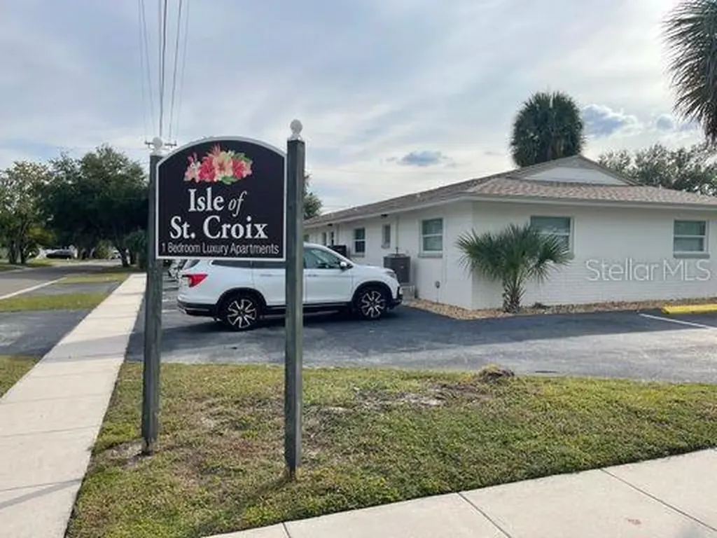 500 75th Avenue N St Petersburg FL 33702