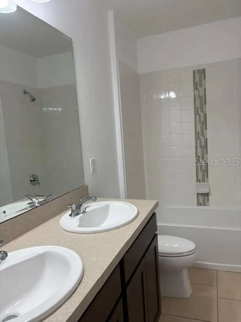 1632 Swan Swim Drive Davenport FL 33837