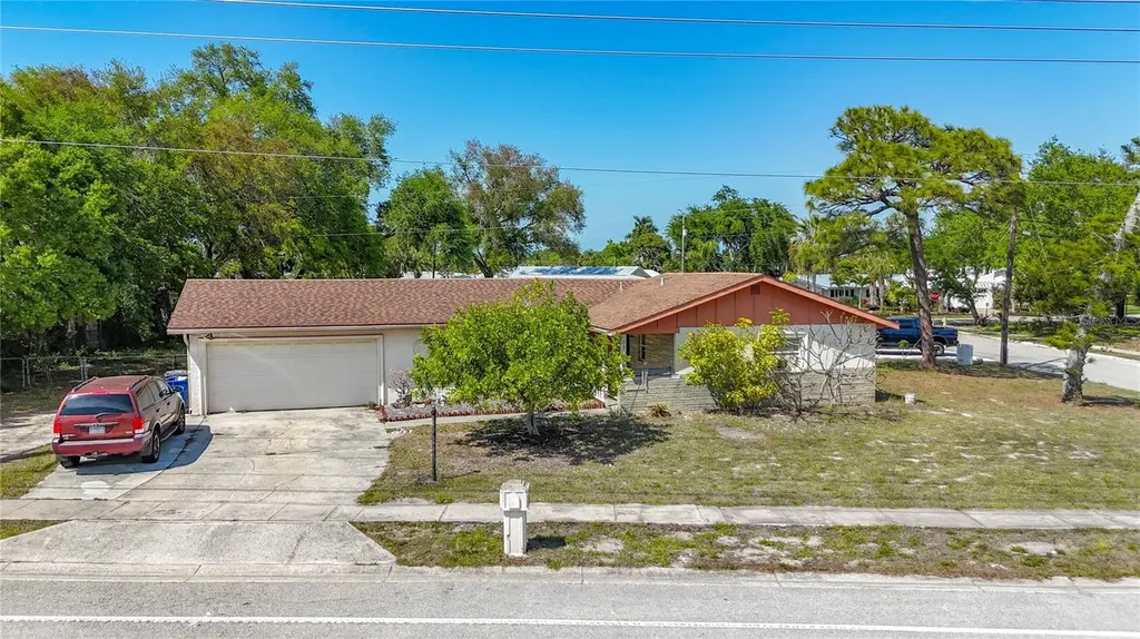 6508 1st Avenue W Bradenton FL 34209