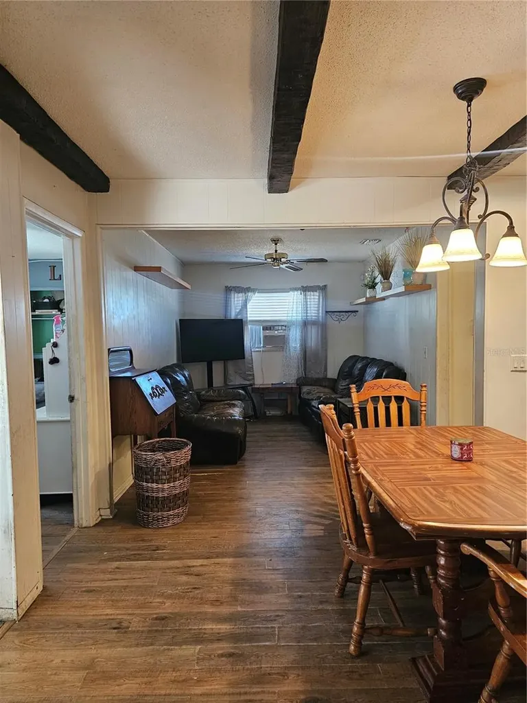 6508 1st Avenue W Bradenton FL 34209