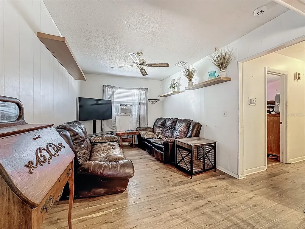 6508 1st Avenue W Bradenton FL 34209