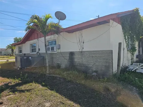 6508 1st Avenue W Bradenton FL 34209