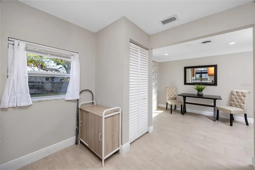 3626 Queen Street N St Petersburg FL 33713