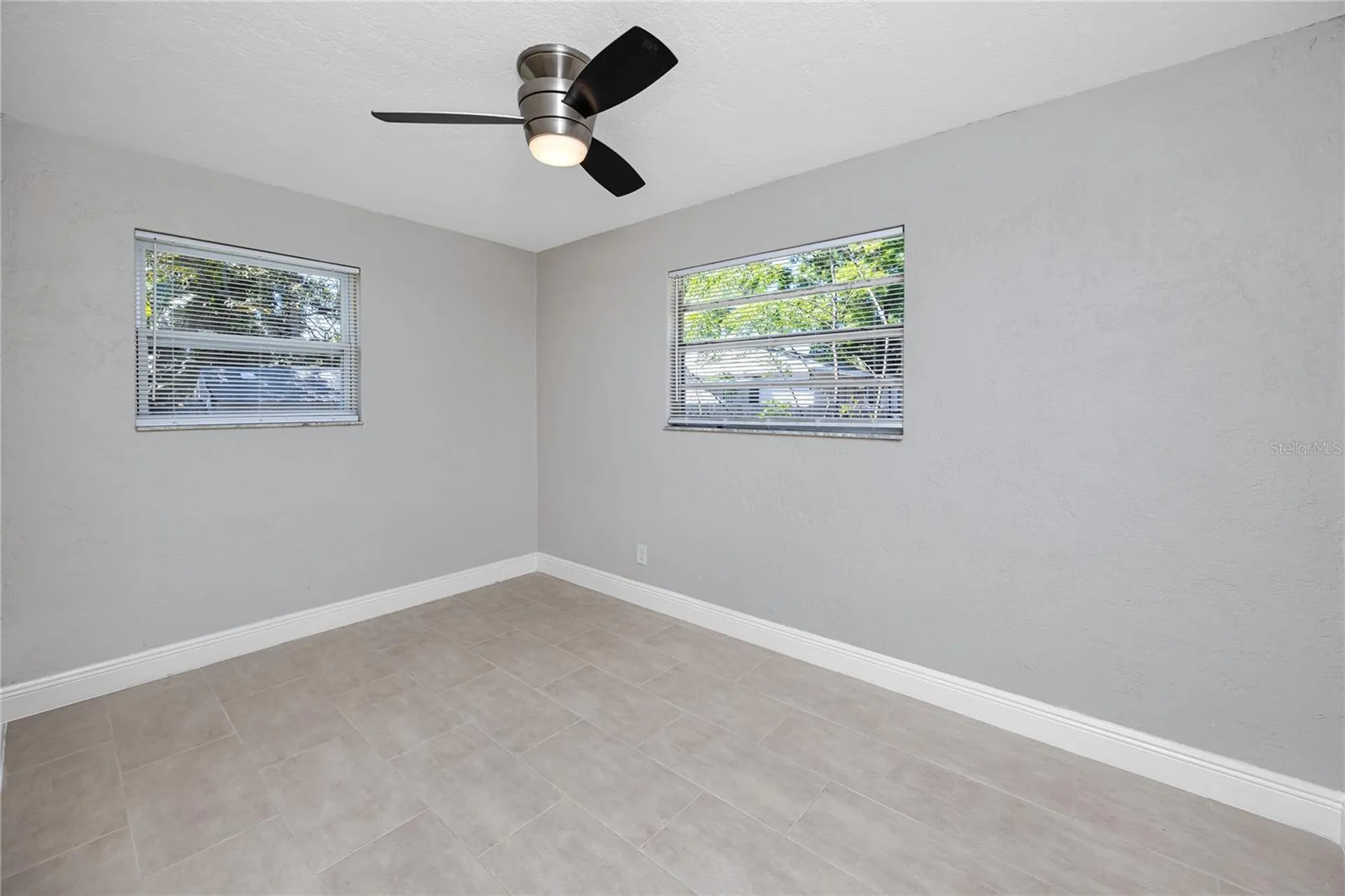 3626 Queen Street N St Petersburg FL 33713