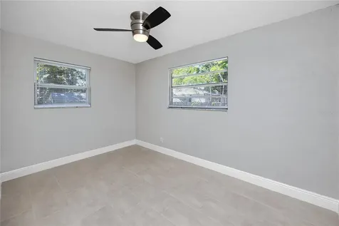 3626 Queen Street N St Petersburg FL 33713