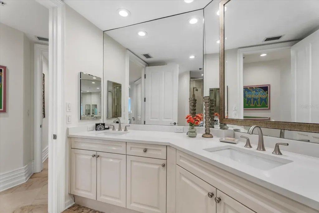1300 Benjamin Franklin Drive Sarasota FL 34236