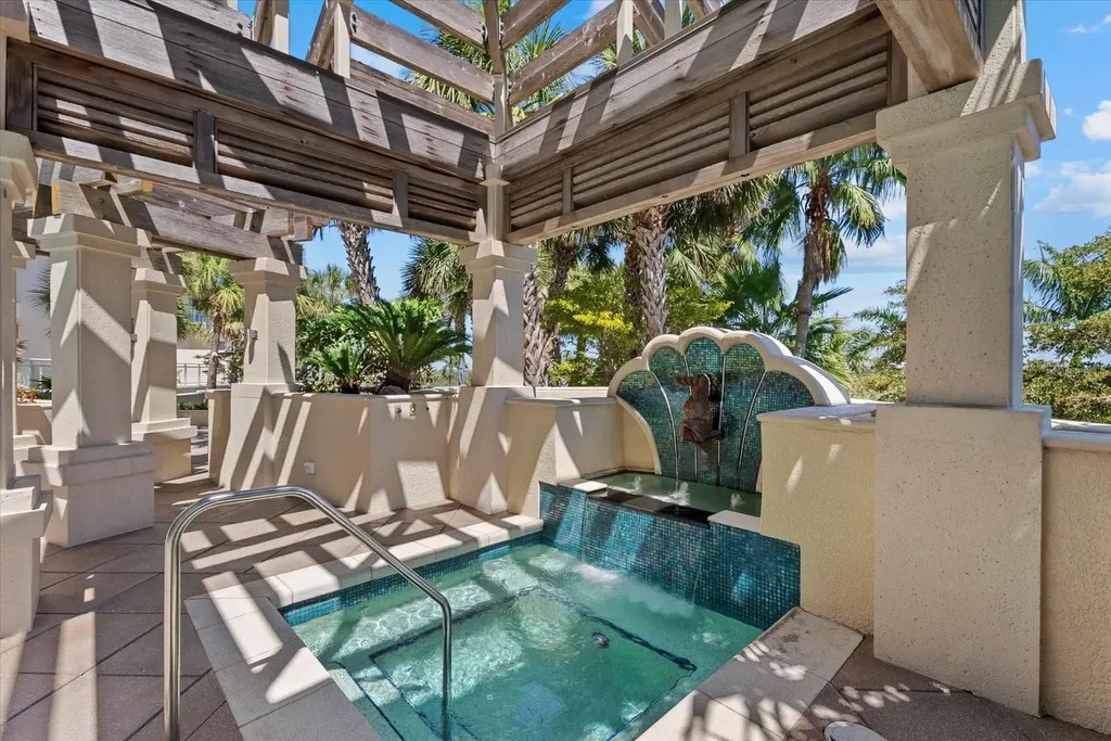 1300 Benjamin Franklin Drive Sarasota FL 34236