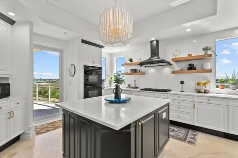 1300 Benjamin Franklin Drive Sarasota FL 34236