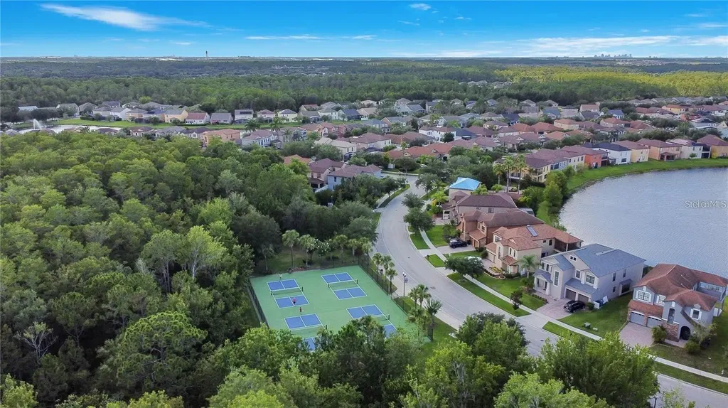 10353 Lake District Lane Orlando FL 32832