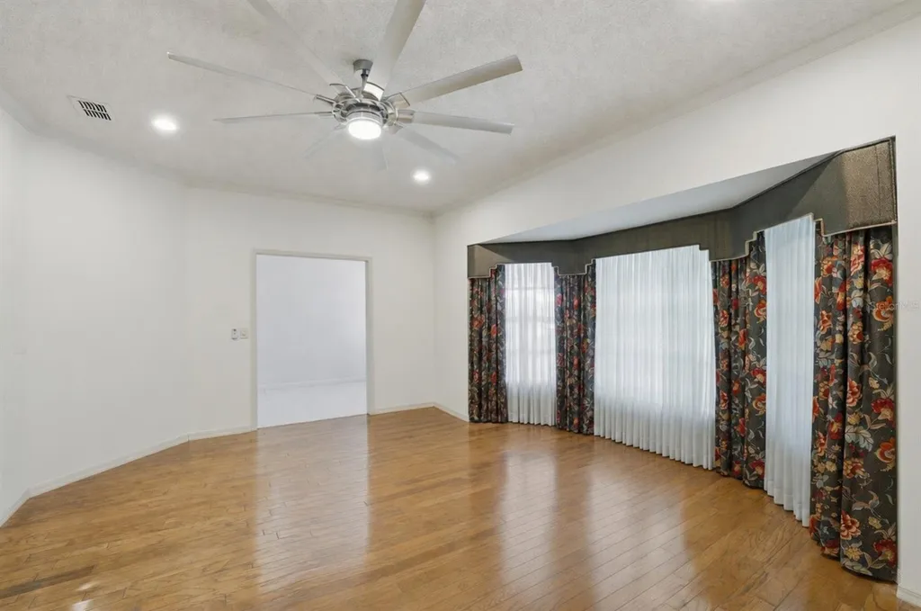 7141 Wooded Village Lane Orlando FL 32835