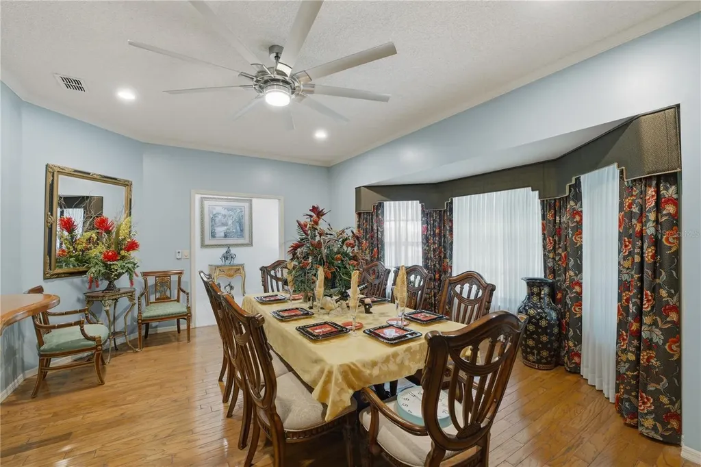 7141 Wooded Village Lane Orlando FL 32835