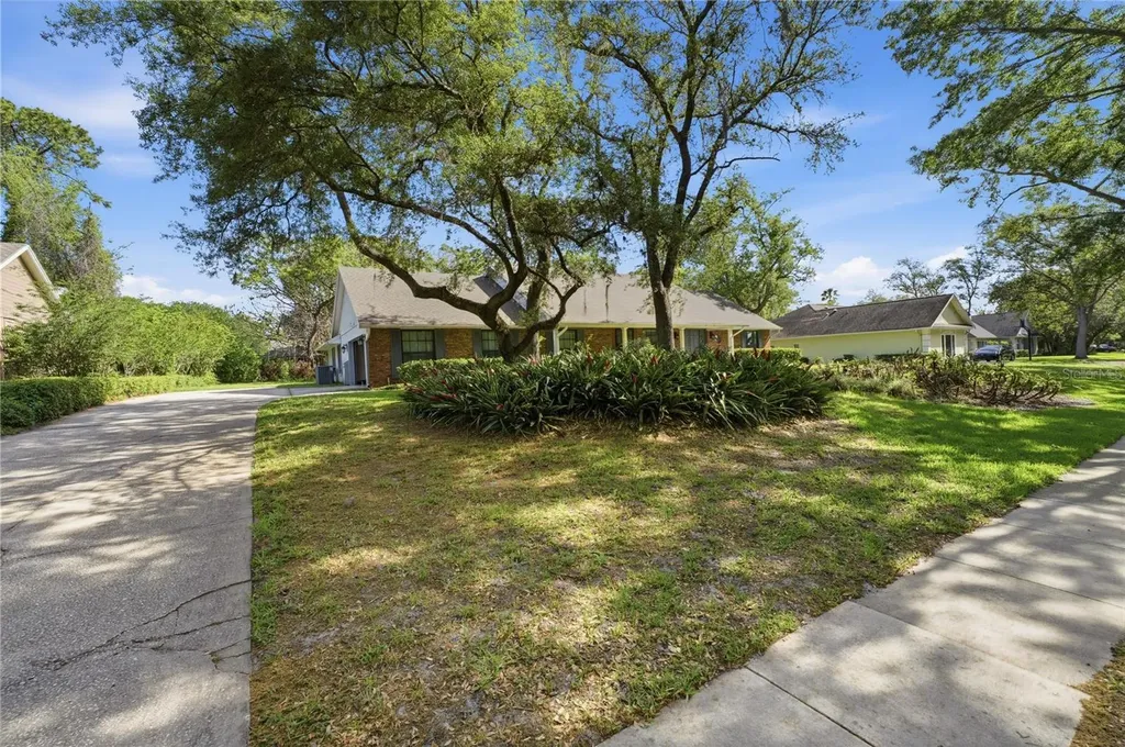 7141 Wooded Village Lane Orlando FL 32835
