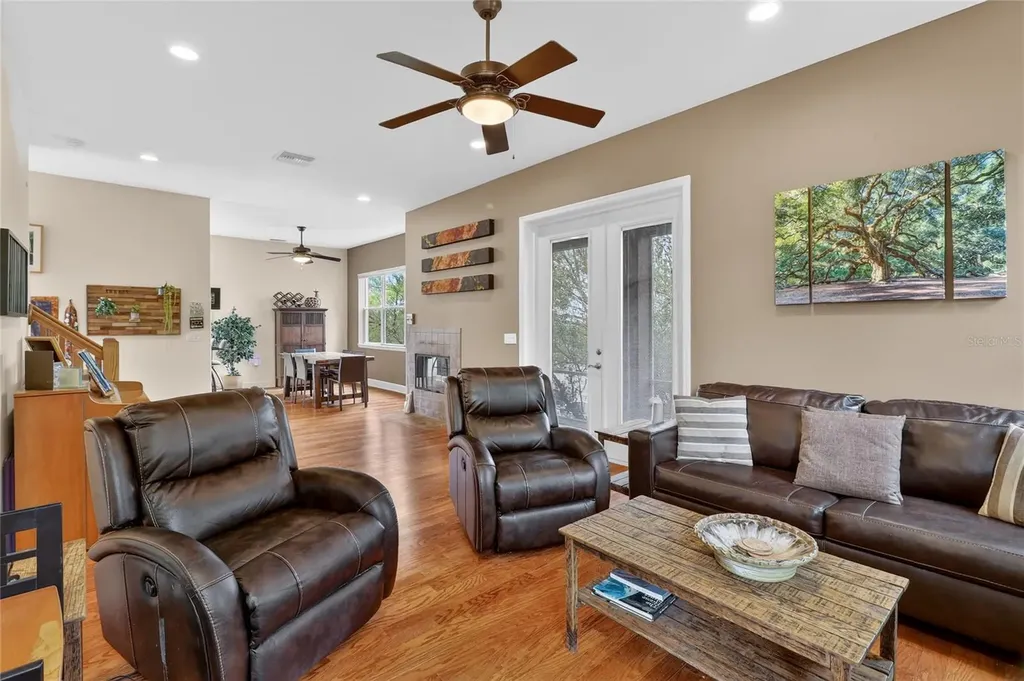 929 Carlton Avenue Lake Wales FL 33853