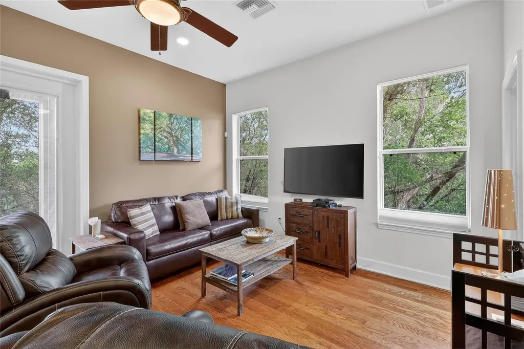 929 Carlton Avenue Lake Wales FL 33853