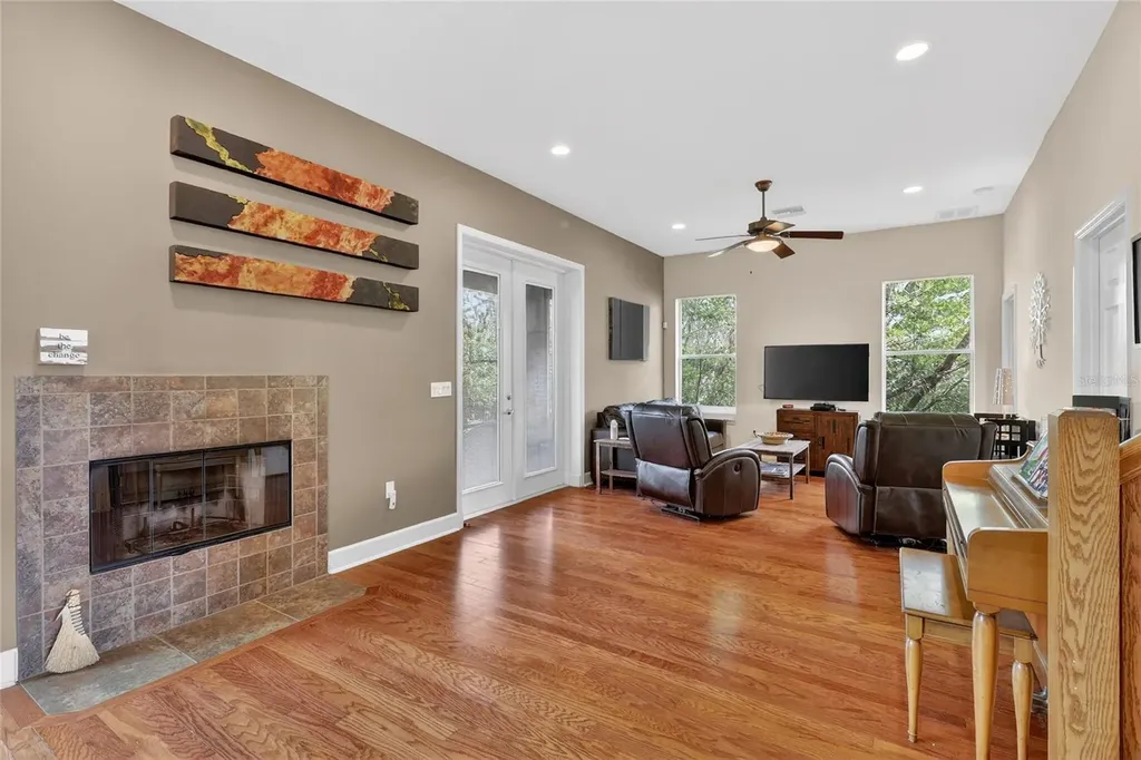 929 Carlton Avenue Lake Wales FL 33853