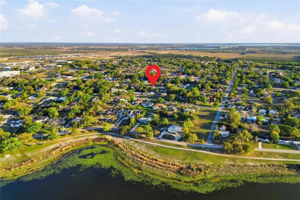 929 Carlton Avenue Lake Wales FL 33853