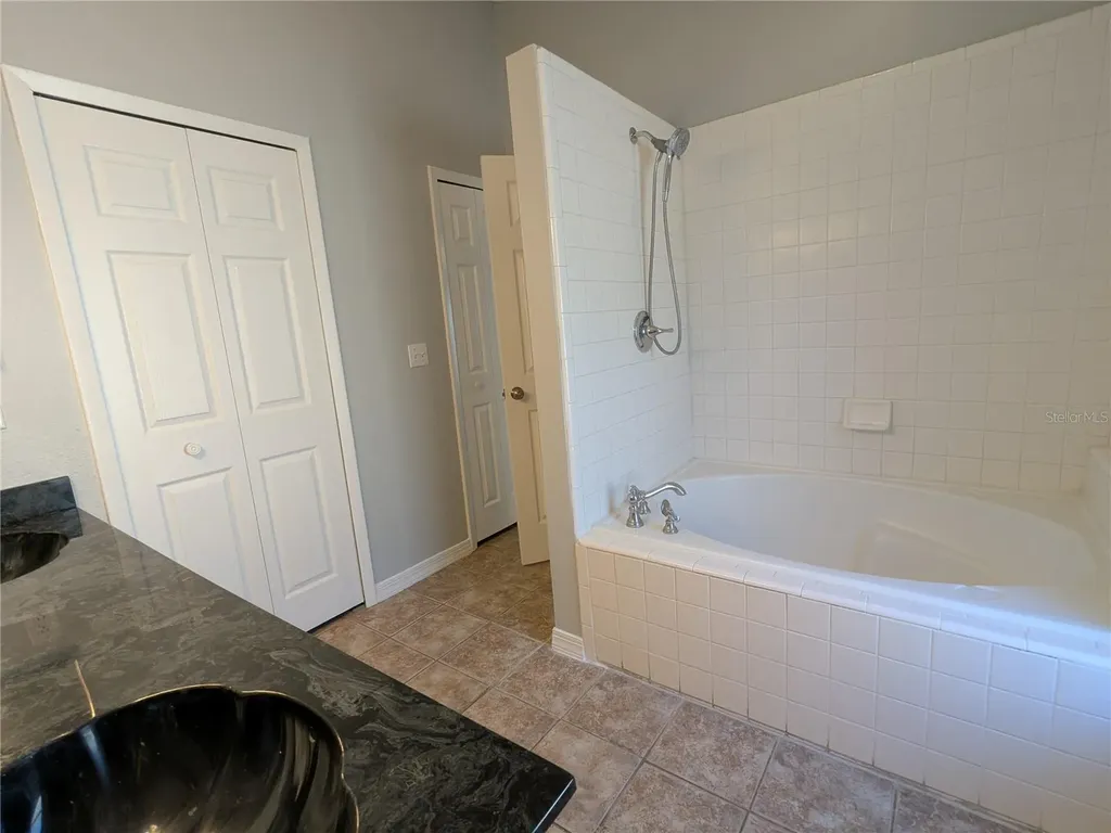 1020 Stonechapel Court Apopka FL 32712