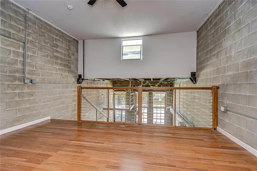 2001 E 2nd Avenue Tampa FL 33605